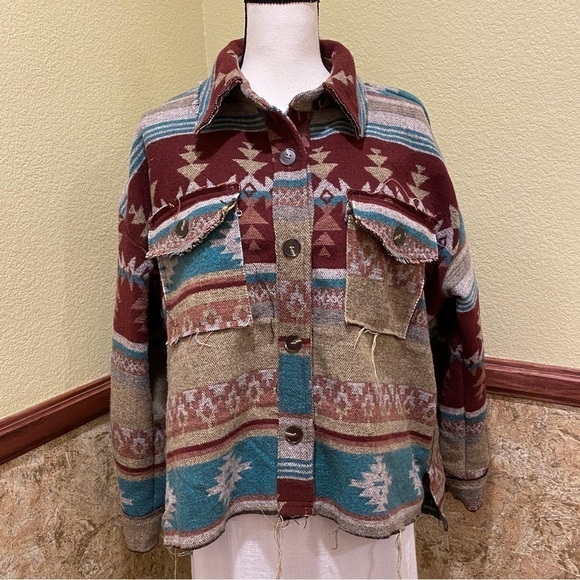 La Miel Size Small Aztec Shacket Western Shirt Jacket Frayed Hems Cowgirl - Picture 3 of 16